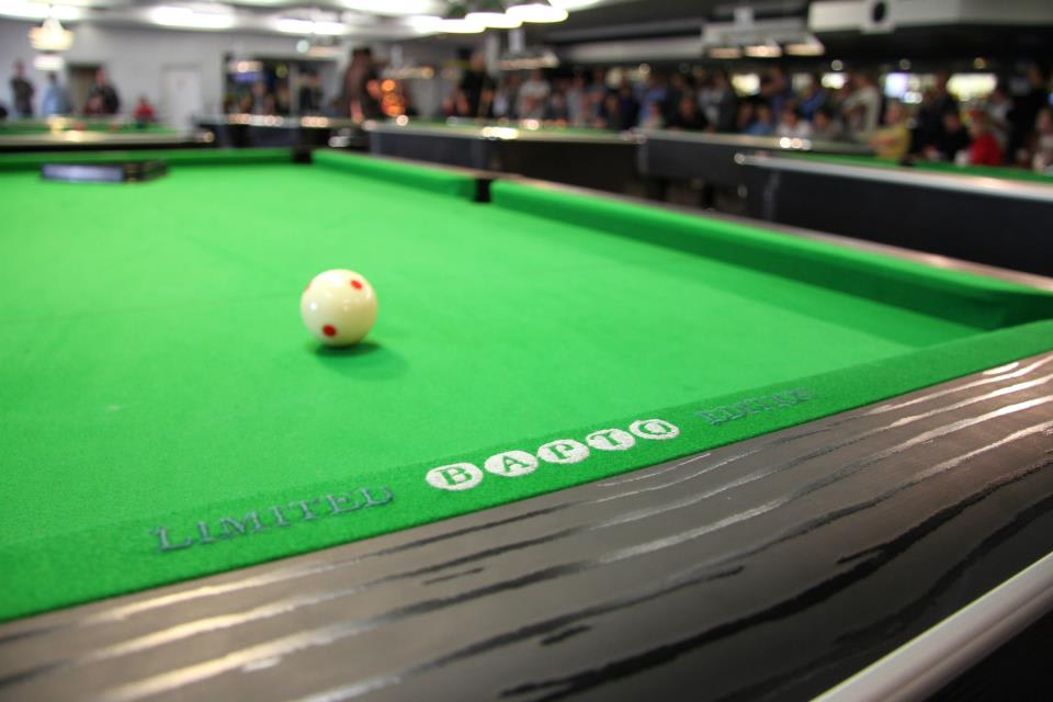 Sam Atlantic BAPTO Black Embroidery, woth cue ball